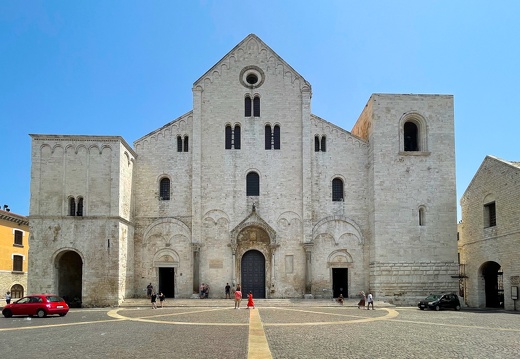 Bari, Basilica Cattedrale Metropolitana Primaziale San Sabino #01 (1482 visites) Bari, Basilica Cattedrale Metropolitana Primaziale San Sabino #01