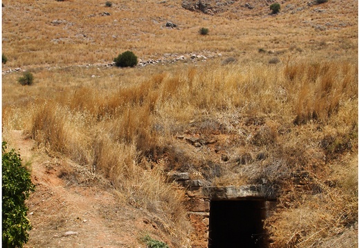 Site de Tirynthe, tombe #01 (7172 visites) Site de Tirynthe, tombe #01