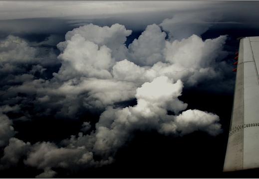 In the air #16 (12957 visites, score 6.24) In the air #16